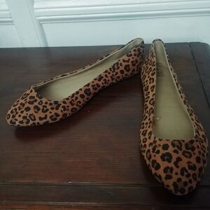 3/$25 Time and Try Women's Leopard Print Flats Size 9W
